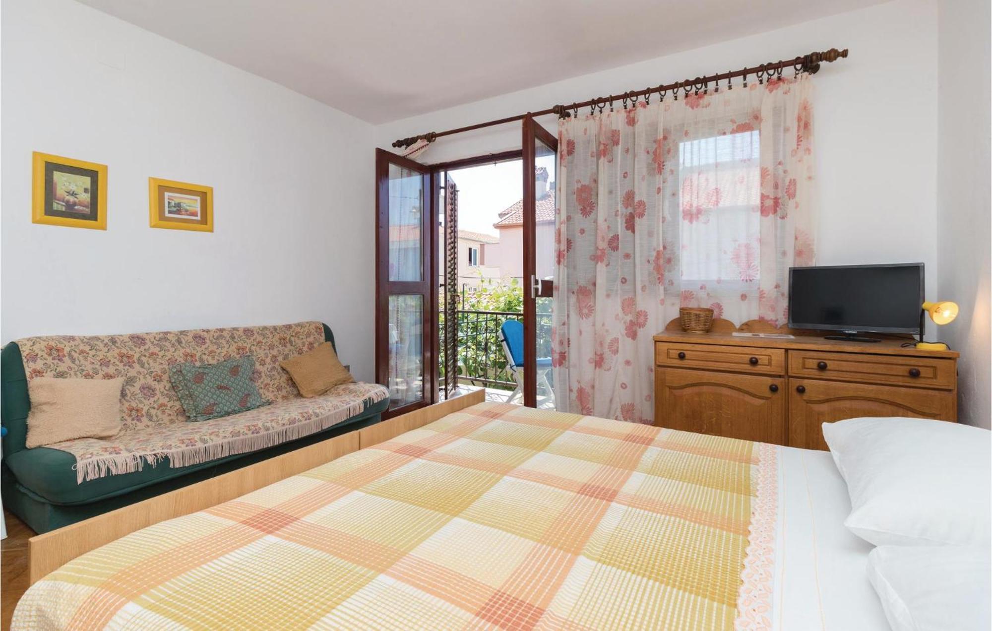 Nice Apartment In Zadar With Wifi エクステリア 写真