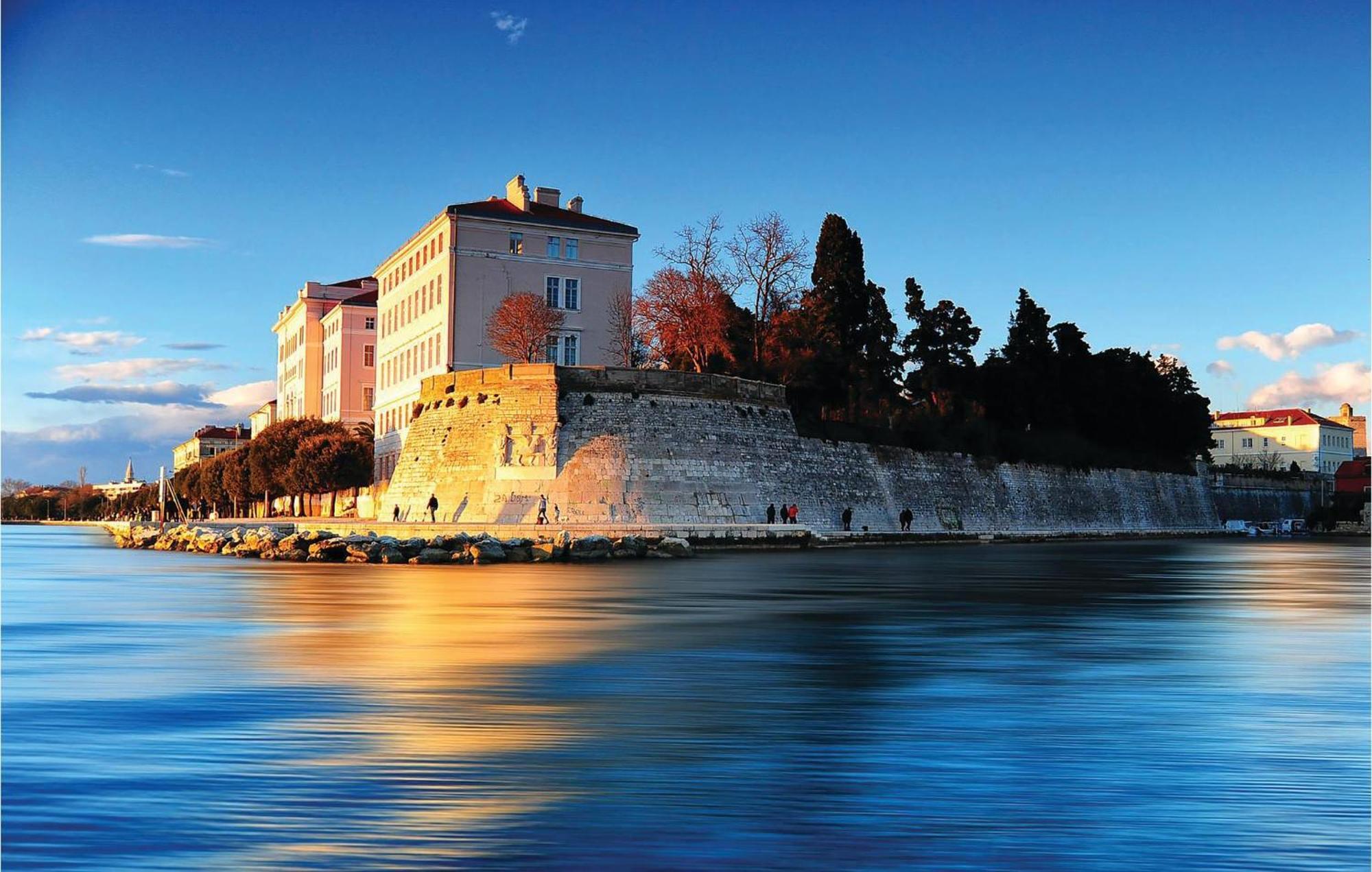 Nice Apartment In Zadar With Wifi エクステリア 写真