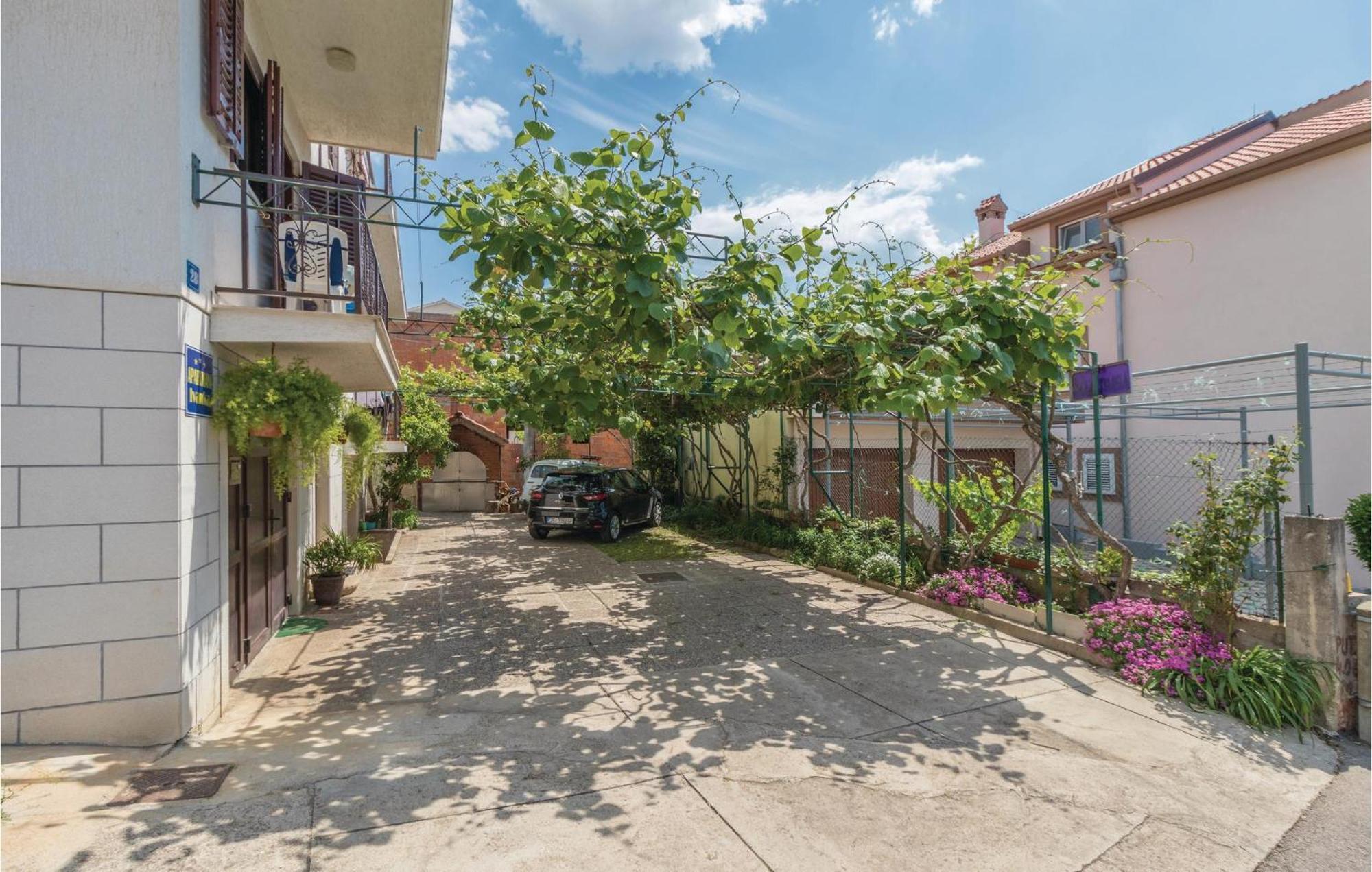 Nice Apartment In Zadar With Wifi エクステリア 写真